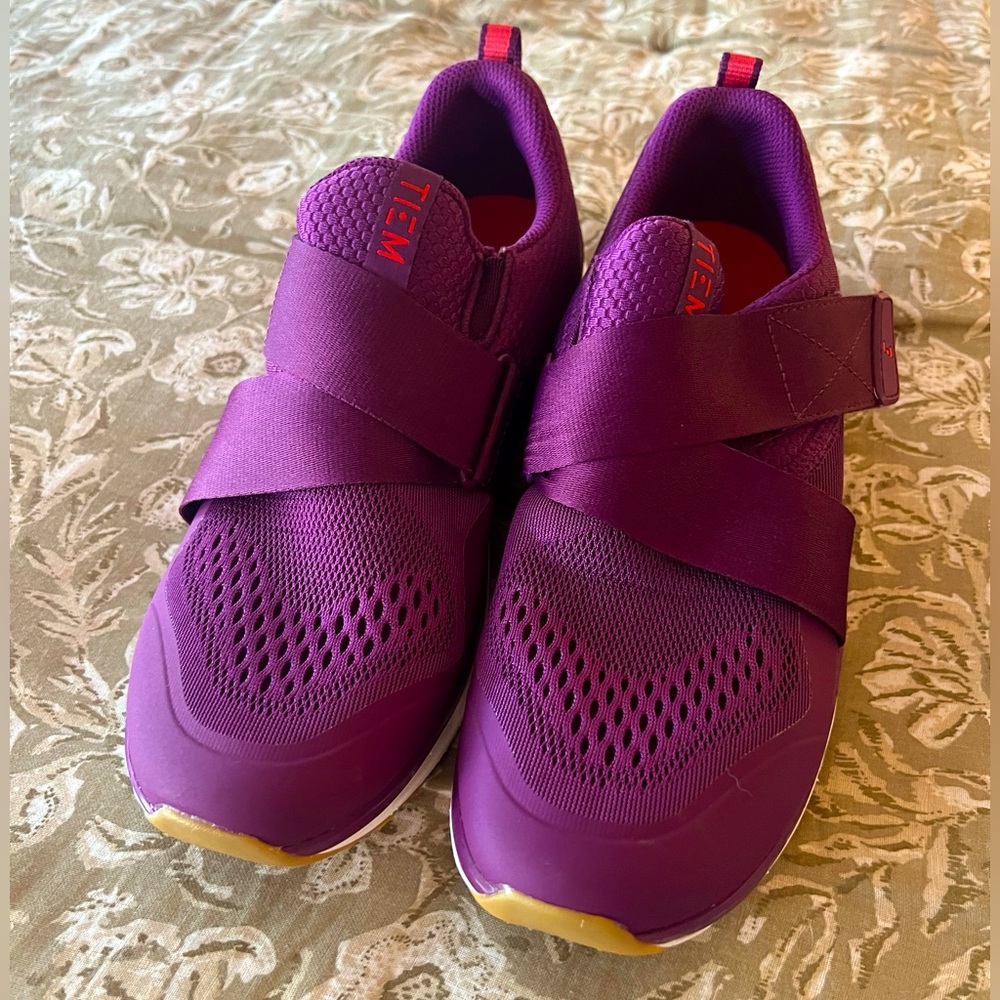 Tiem Slipstream cycling shoes, color sangria